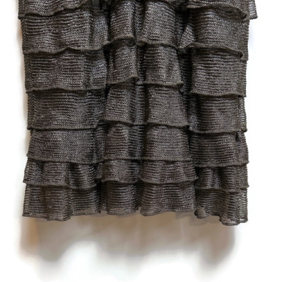 Max Studio Stretchy Tiered Ruffle Knit V neck / back Midi Dress Sz S Sma… - Picture 4 of 5